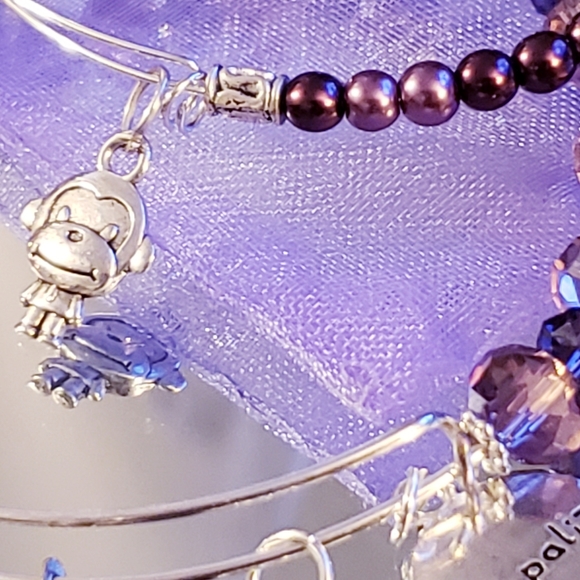 Fun monkey 🐒 Alex And ANI - Picture 10 of 11